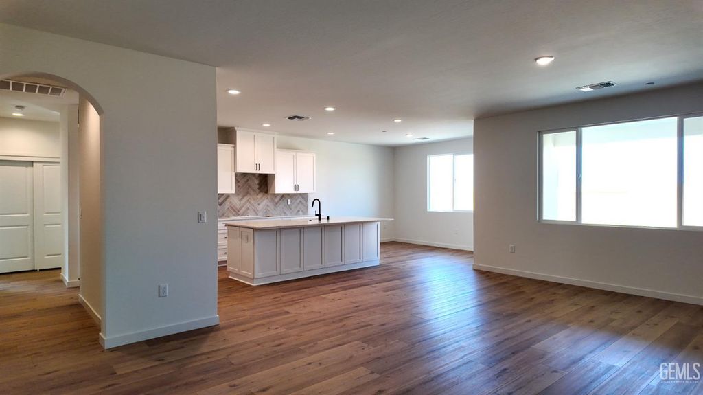 Photo of 7503 Cryosphere Street, Bakersfield, CA 93311 (MLS # 202602431)