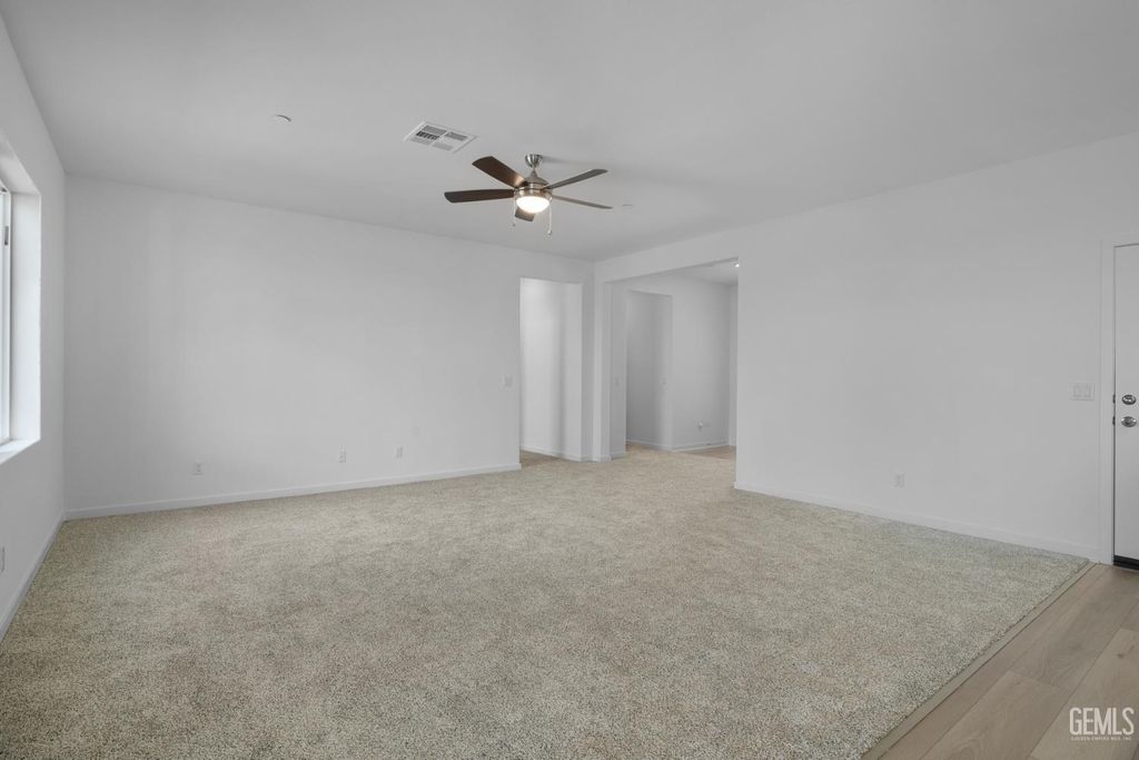 Photo of 5121 Ivory Gull Street, Bakersfield, CA 93306 (MLS # 202600845)