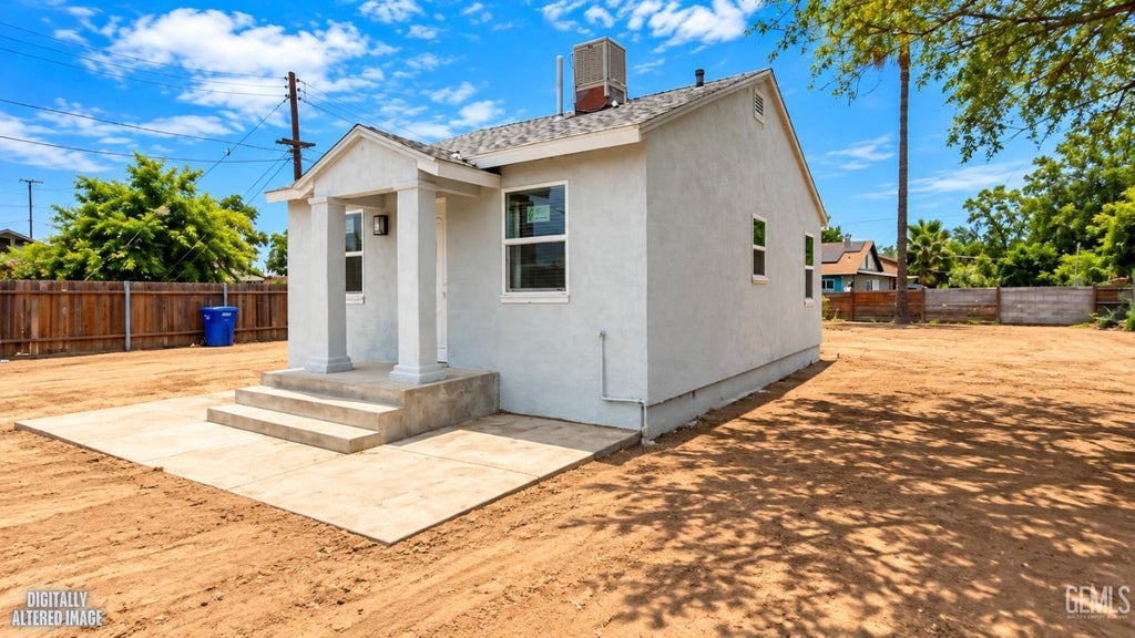 Photo of 30368 Orange Street, Shafter, CA 93263 (MLS # 202609705)