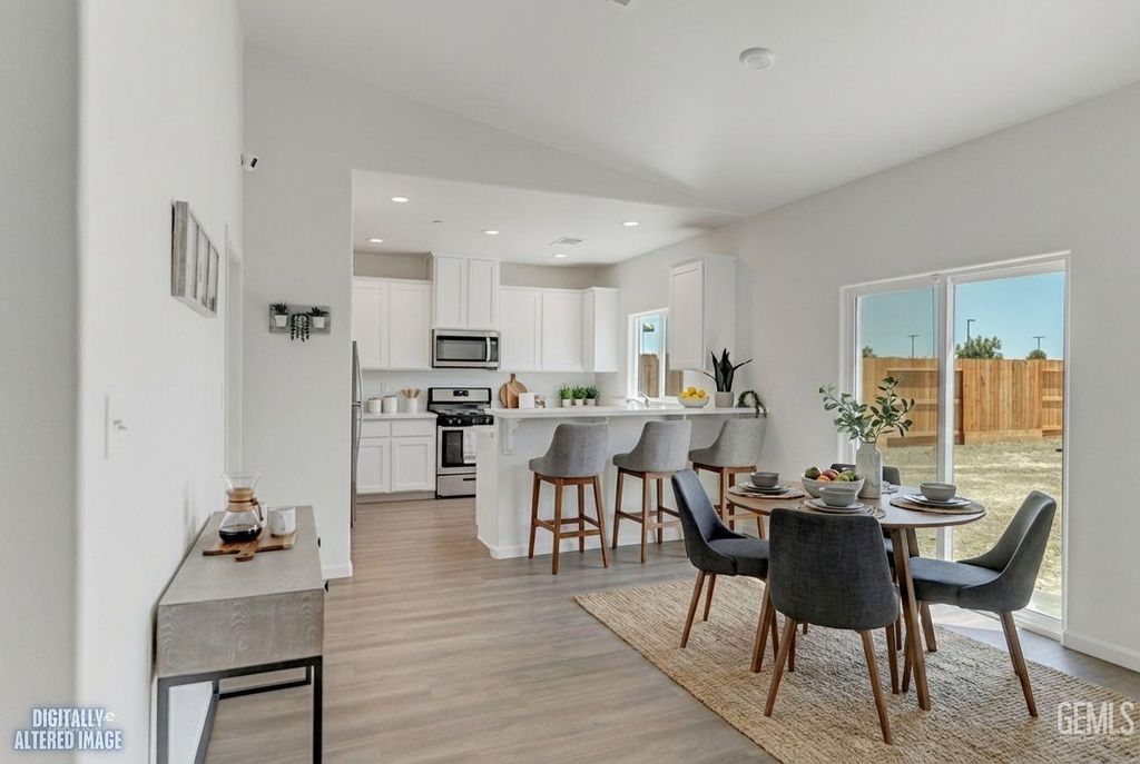 Photo of 913 Harvest Avenue, Mc Farland, CA 93250 (MLS # 202603816)