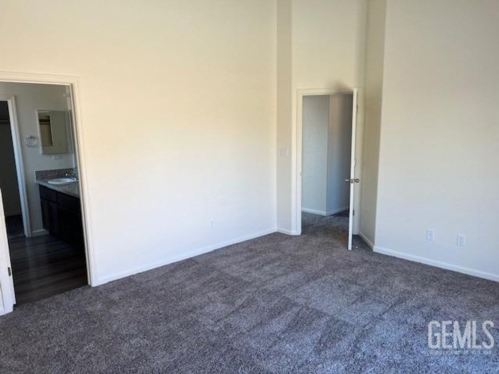 Photo of 913 Harvest Avenue, Mc Farland, CA 93250 (MLS # 202603816)