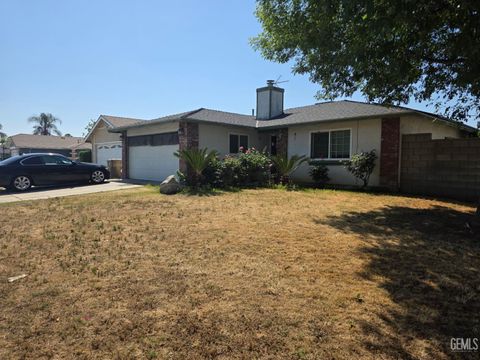 Photo of 1009 Fairview Road, Bakersfield, CA 93307 (MLS # 202604700)