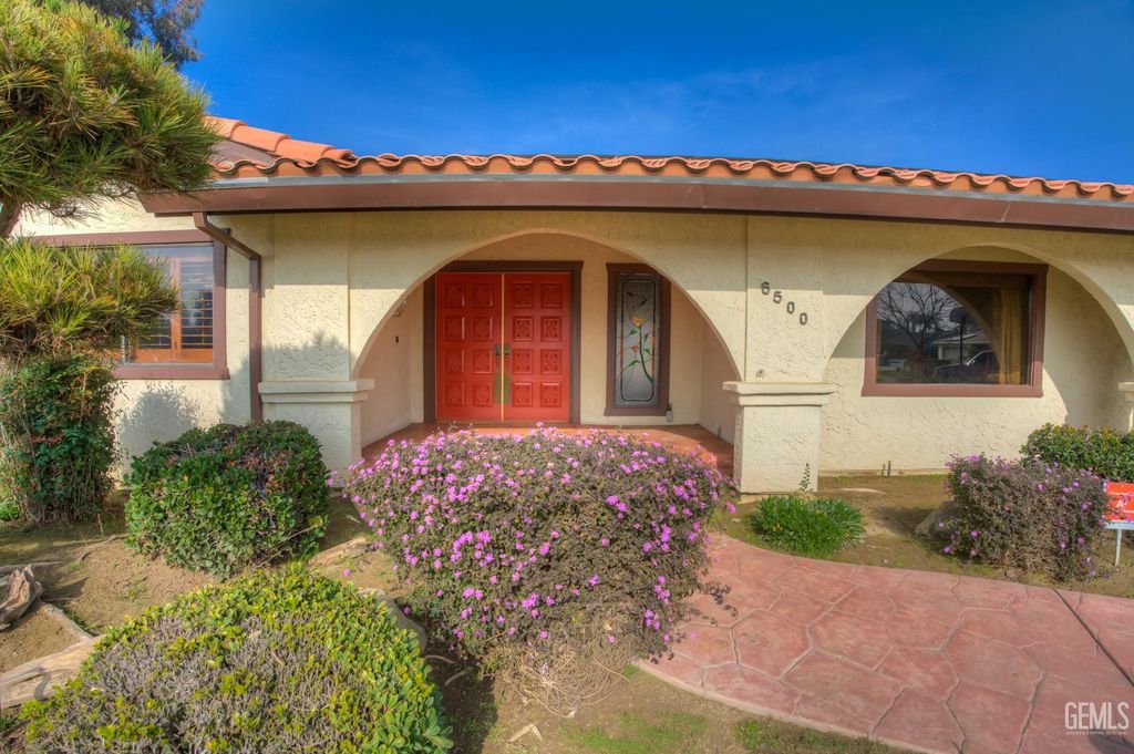 Photo of 6500 Saddleback Drive, Bakersfield, CA 93309 (MLS # 202600716)