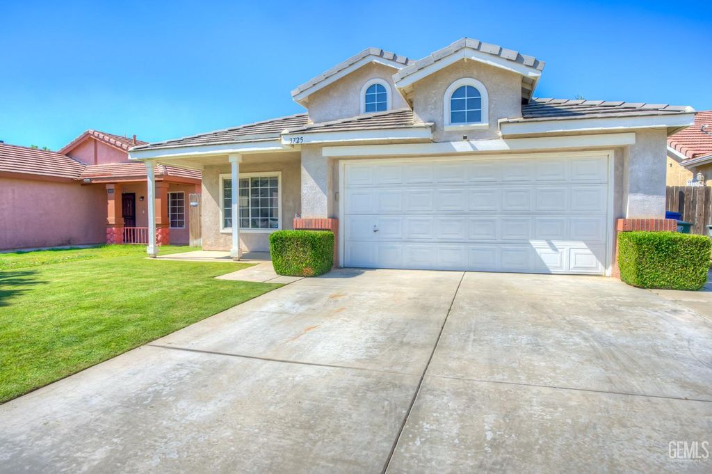 Photo of 3725 Boswellia Drive, Bakersfield, CA 93311 (MLS # 202604031)