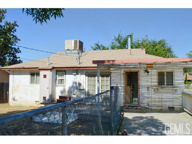 Photo of 901 Greenwood Drive, Bakersfield, CA 93306 (MLS # 202608856)