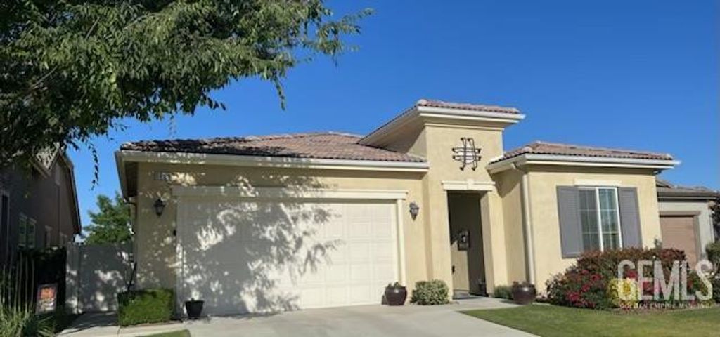 Photo of 5908 Orange Hill Place, Bakersfield, CA 93306 (MLS # 202511018)