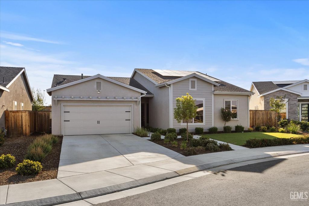 Photo of 3214 Rocky Brook Dr, Shafter, CA 93263 (MLS # 202510880)