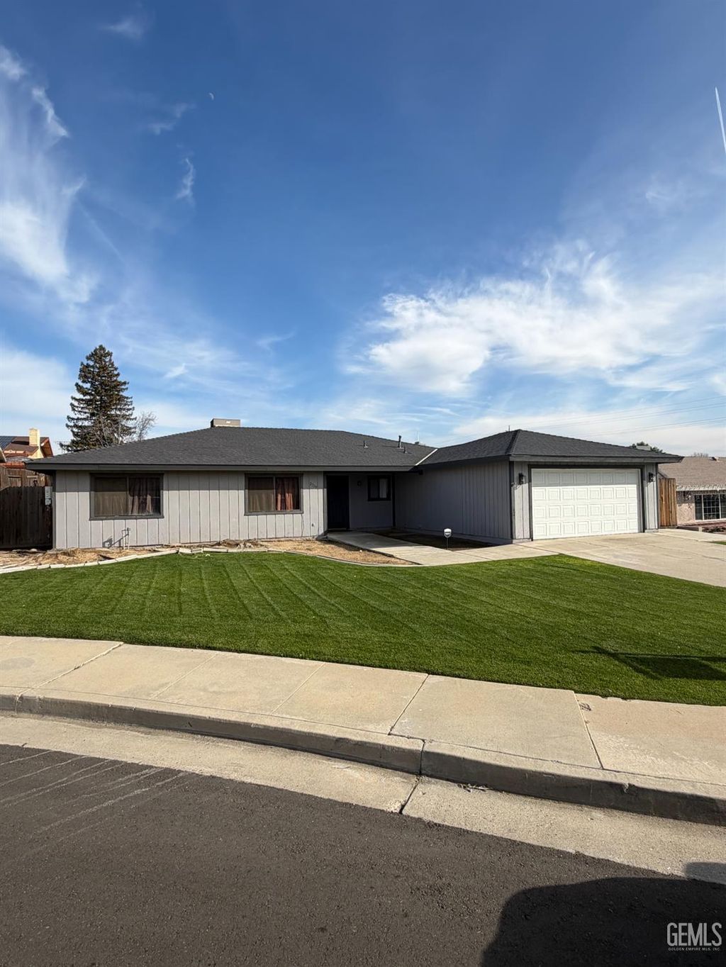 Photo of 2709 Fawndale Court, Bakersfield, CA 93306 (MLS # 202600799)