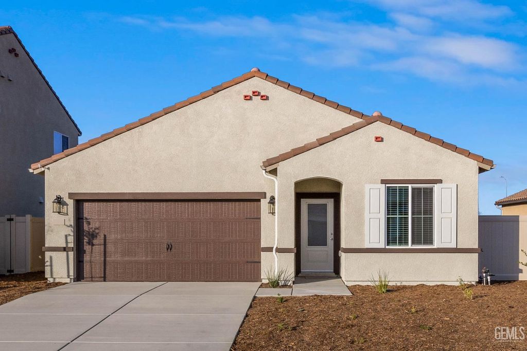 Photo of 8001 Ita Palm Way, Bakersfield, CA 93313 (MLS # 202602594)