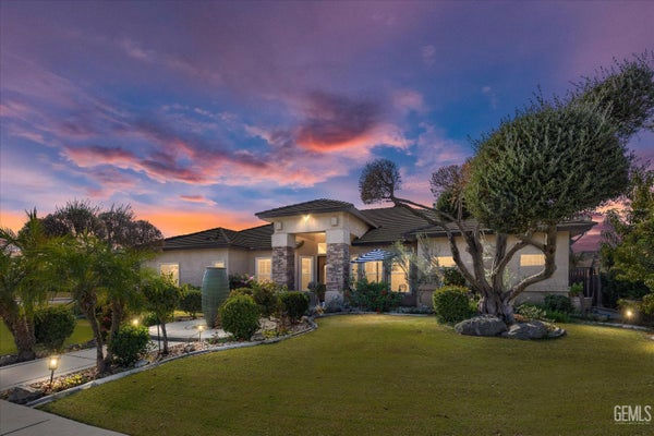 901 KATIE CT, SHAFTER, CA 93263 - Image def29f43a2aec5ca61cbc87e56fc0507/2759378885