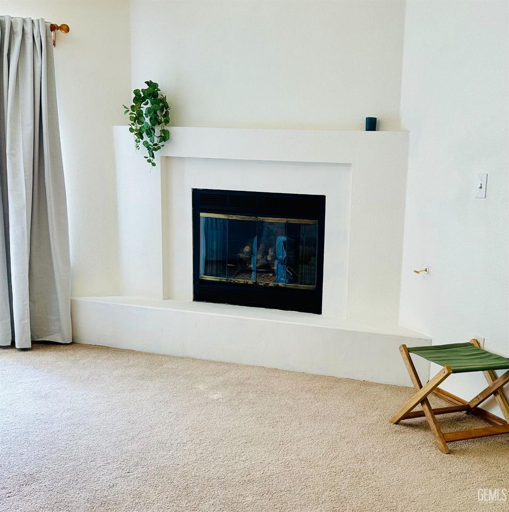 Photo of 1173 Redwood Court, Tehachapi, CA 93561 (MLS # 202600945)