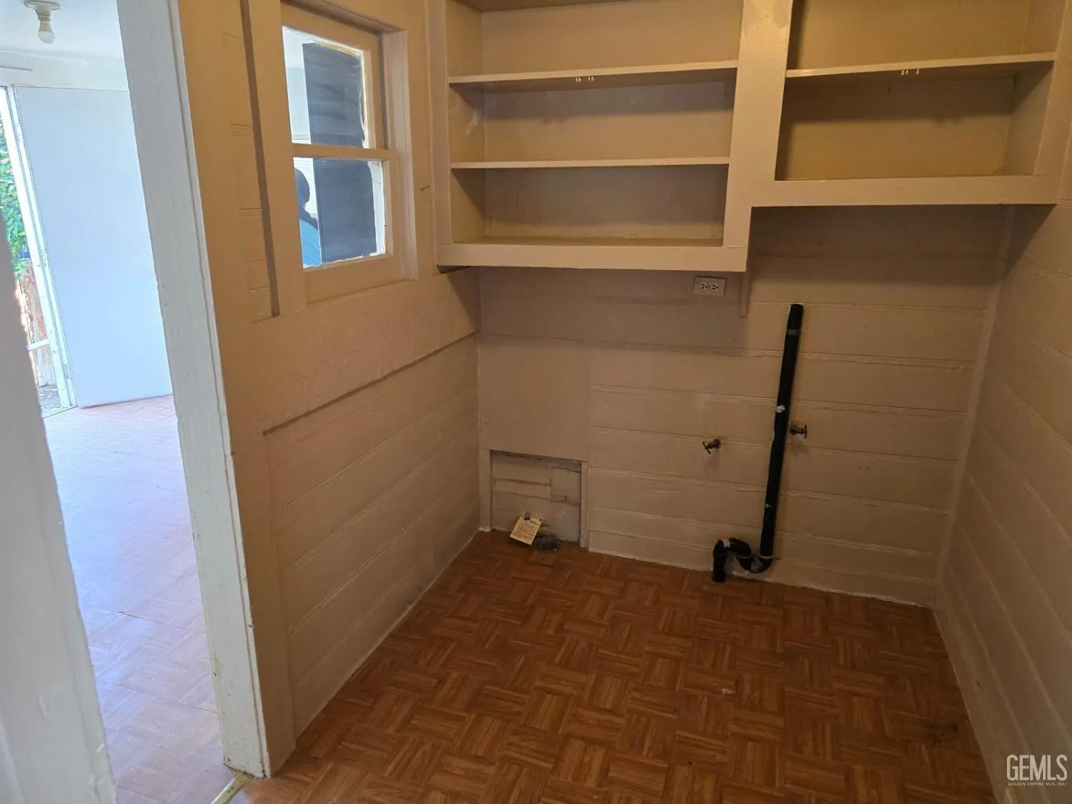 Taft, California 93268, United States, 2 Bedrooms Bedrooms, ,1 BathroomBathrooms,Residential,Active,194642