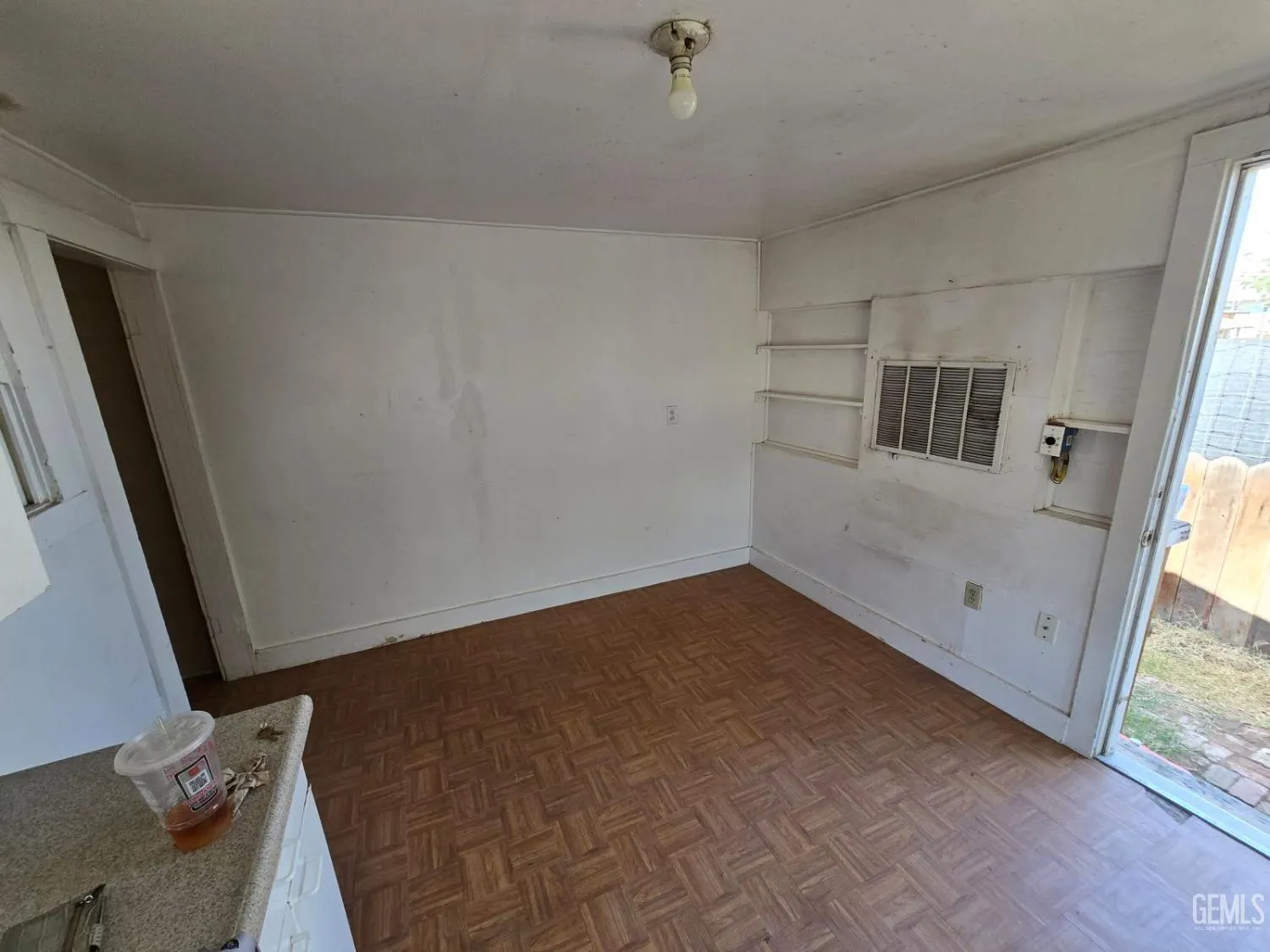 Taft, California 93268, United States, 2 Bedrooms Bedrooms, ,1 BathroomBathrooms,Residential,Active,194642