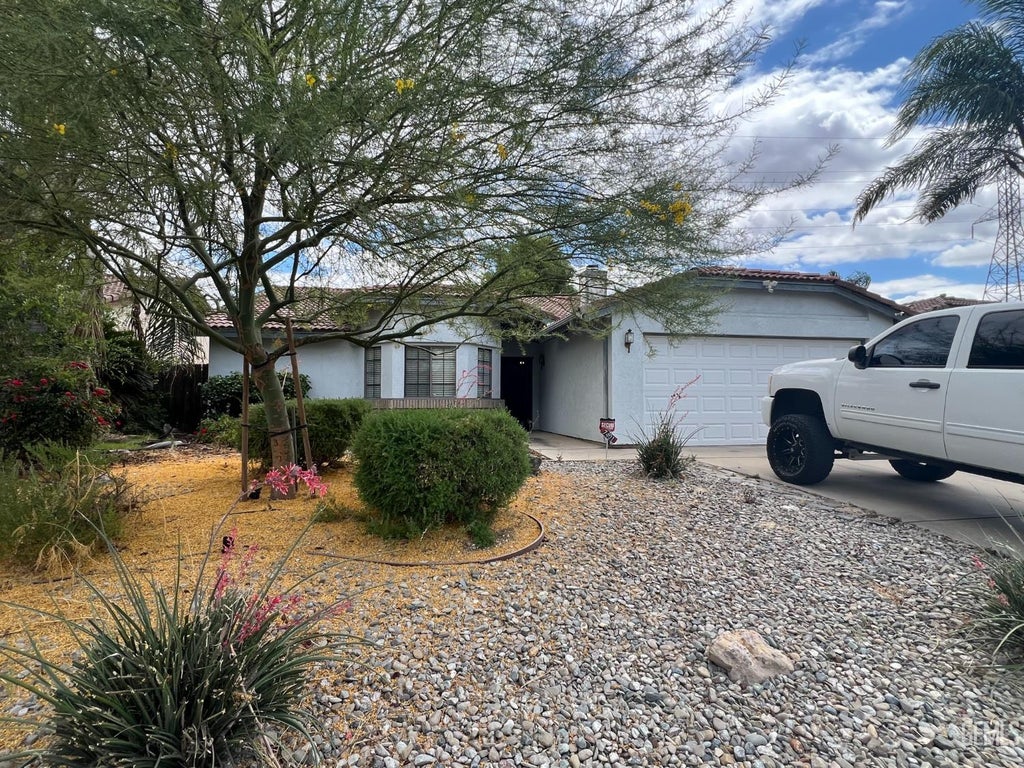 Photo of 7401 Maleta Court, Bakersfield, CA 93308 (MLS # 202605820)