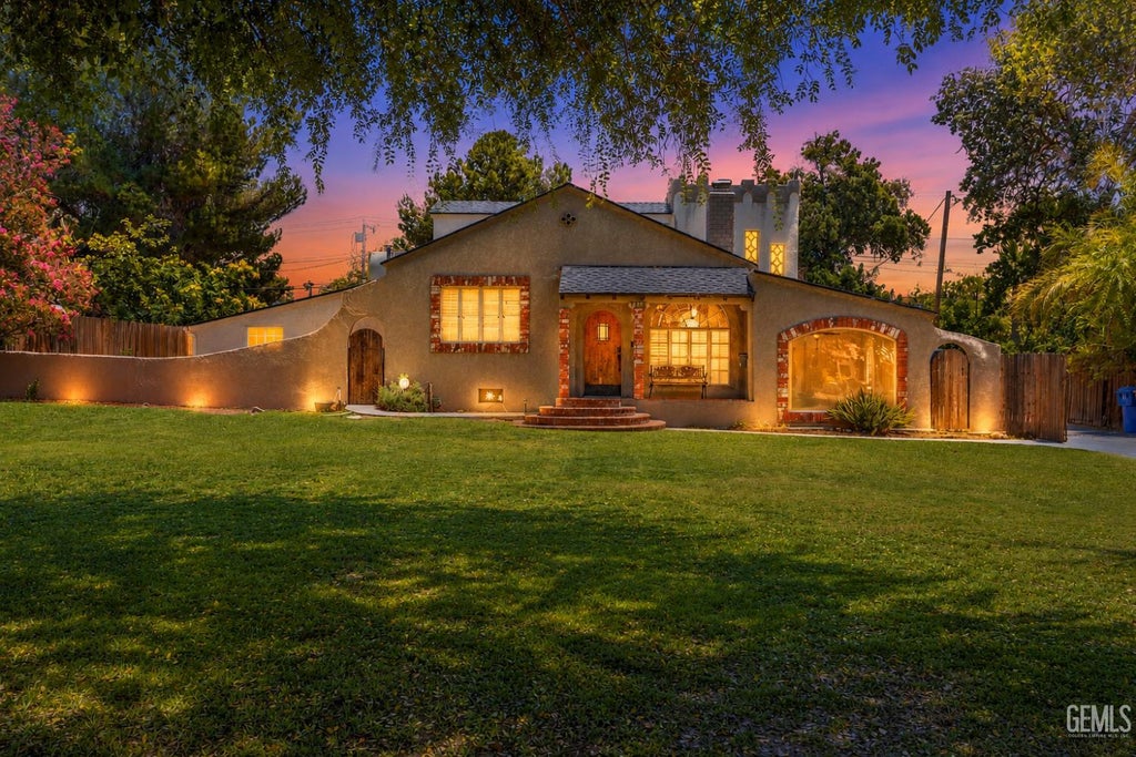 Photo of 1515 Camino Primavera, Bakersfield, CA 93306 (MLS # 202610356)