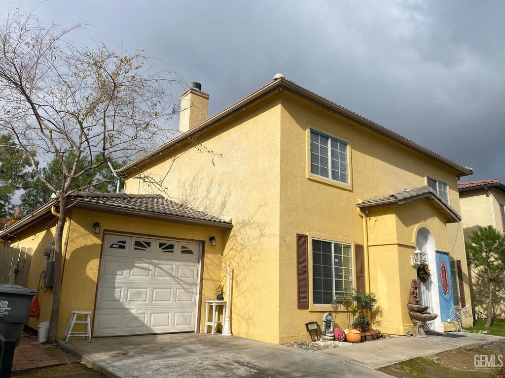 Photo of 308 Dorrance Street, Bakersfield, CA 93307 (MLS # 202600702)