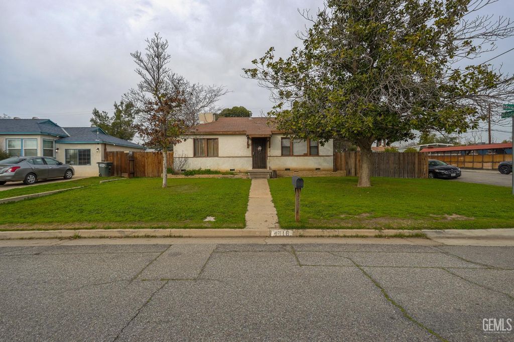 Photo of 4416 Mesa Drive, Bakersfield, CA 93306 (MLS # 202600846)