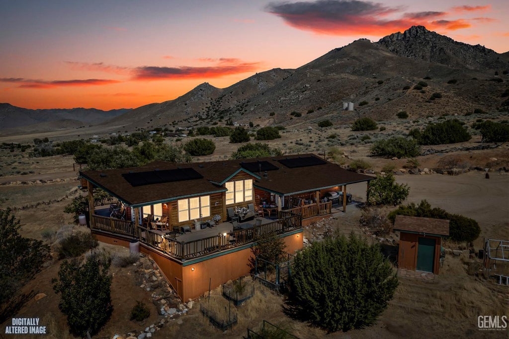 Photo of 3743 Brooks Road, Weldon, CA 93283 (MLS # 202609658)