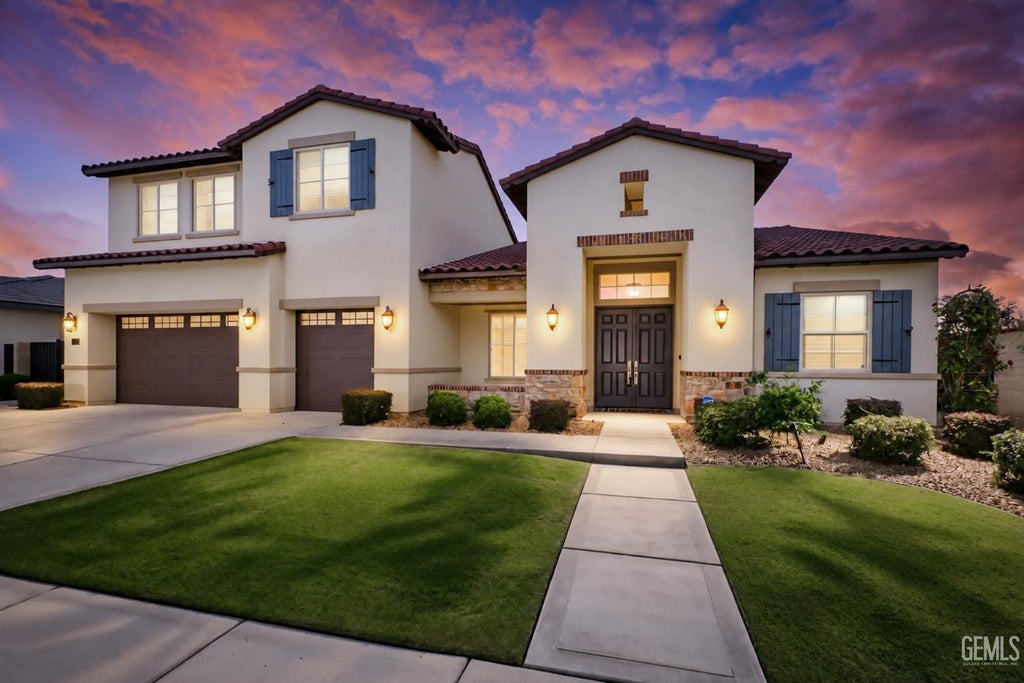 Photo of 12319 Ashlyn Drive, Bakersfield, CA 93311 (MLS # 202608825)