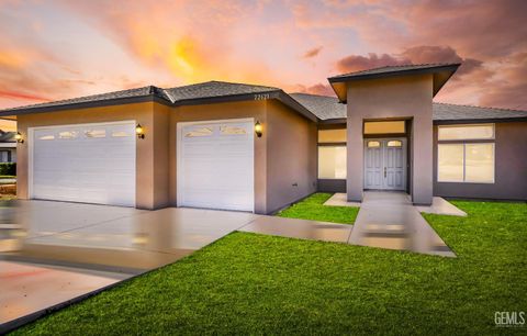 Photo of 22621 Pam Court, Tehachapi, CA 93561 (MLS # 202513461)