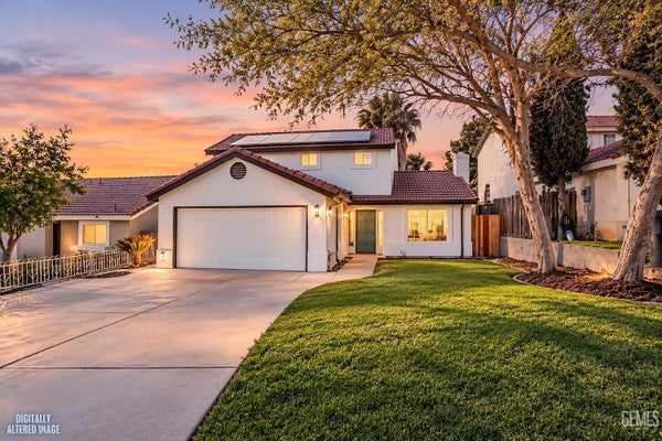 1196 MCCURDY DR, BAKERSFIELD, CA 93306 - Image e396bc0cc36dc4caf9f03f2de85b43de/1160514612
