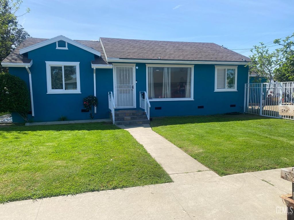 Photo of 3301 Bank Street, Bakersfield, CA 93309 (MLS # 202602950)