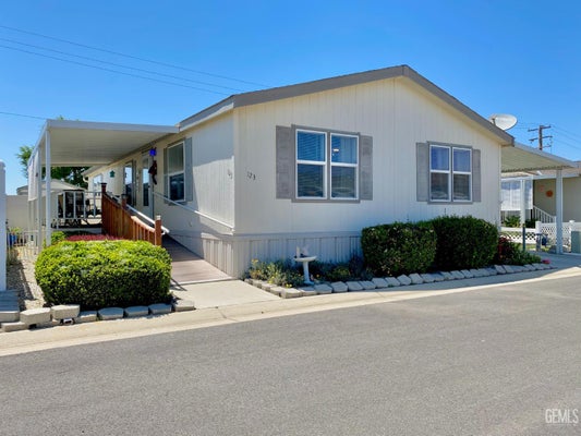 600 S DENNISON RD SPC 123, TEHACHAPI, CA 93561 - Image e45ce434d4ff88ee0706cedb789d5b30/274804517