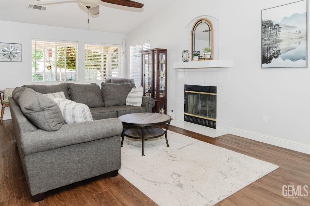 Photo of 10008 Atakapa Avenue, Bakersfield, CA 93312 (MLS # 202606487)