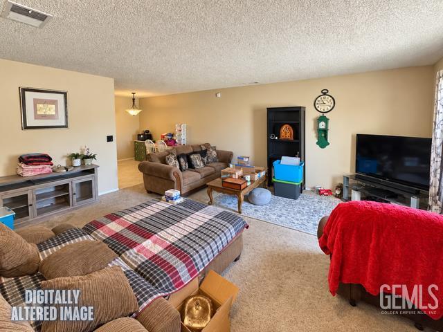 Photo of 4625 W Paradise Avenue, Visalia, CA 93277 (MLS # 202609922)