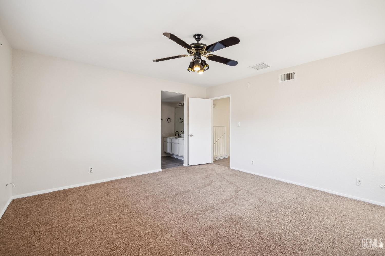 Palmdale, California 93550, United States, 3 Bedrooms Bedrooms, ,3 BathroomsBathrooms,Residential,Active,40685