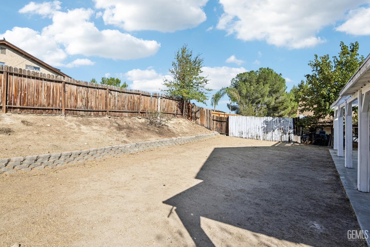 Palmdale, California 93550, United States, 3 Bedrooms Bedrooms, ,3 BathroomsBathrooms,Residential,Active,40685