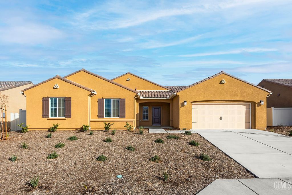 Photo of 8313 Baldivia Court, Bakersfield, CA 93306 (MLS # 202600902)