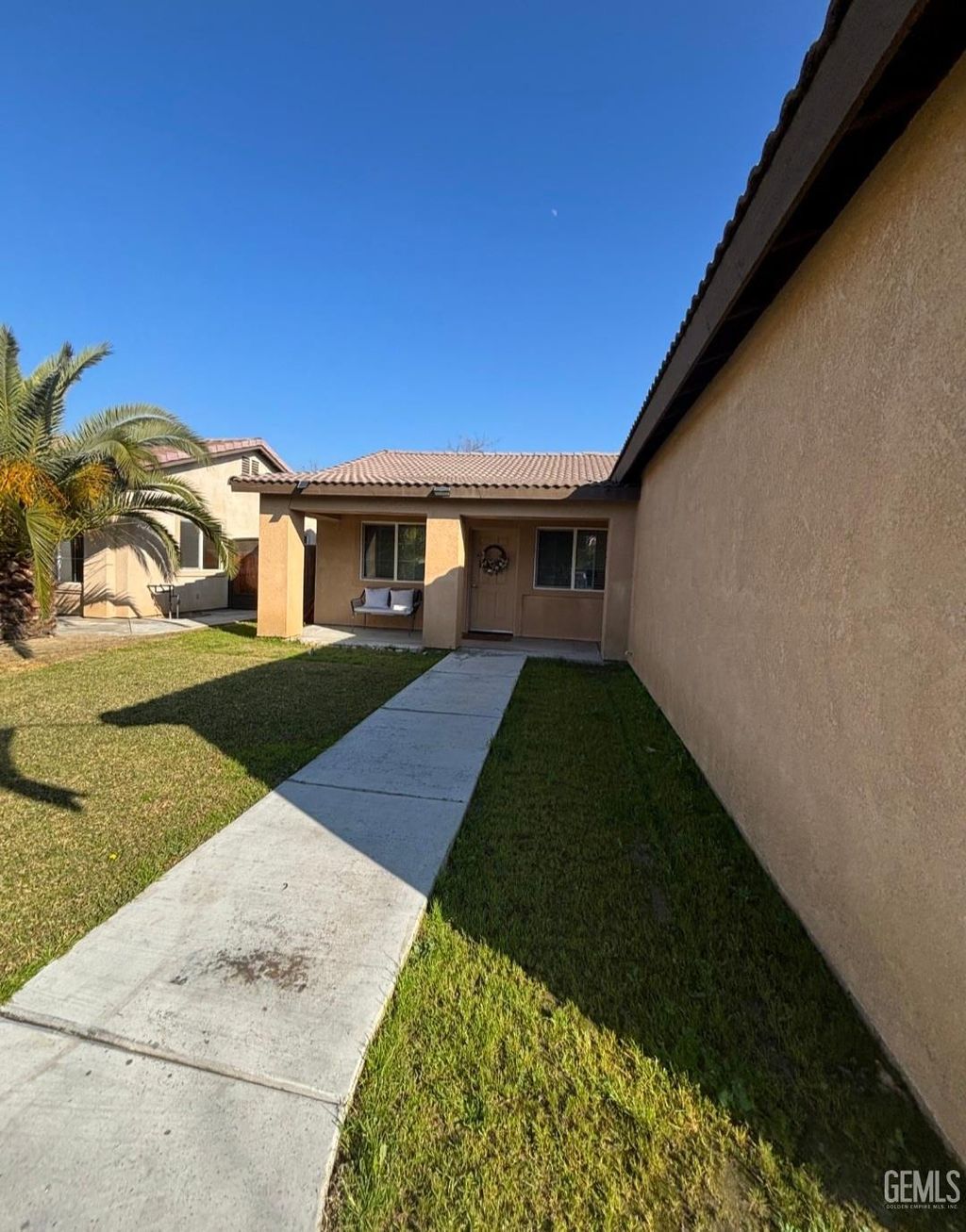 Photo of 1310 Via Barcelona Ct, Wasco, CA 93280 (MLS # 202600955)
