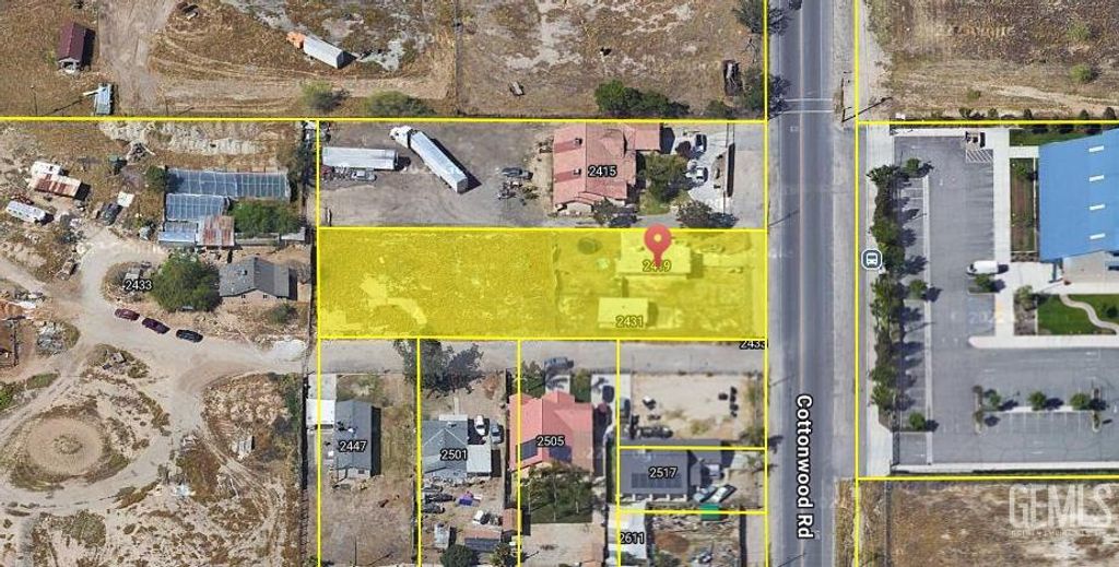 Photo of 2419 Cottonwood Road, Bakersfield, CA 93307 (MLS # 202603821)