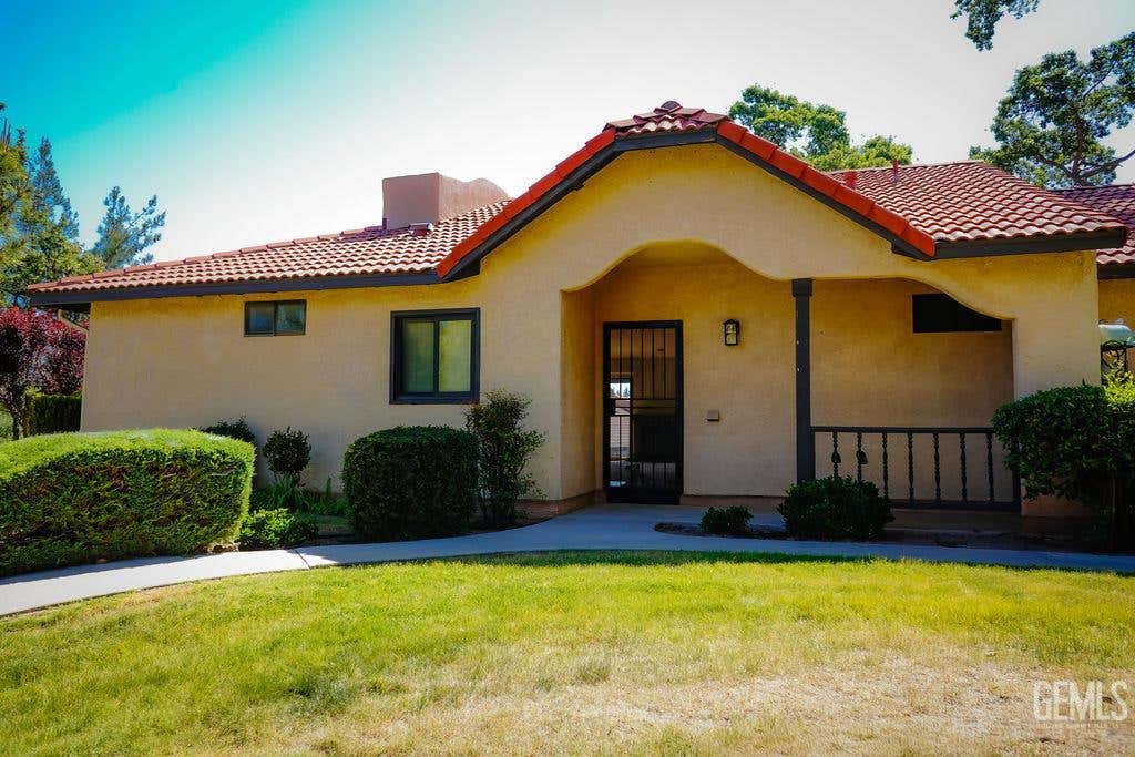 Photo of 28881 Shannon Court #8, Tehachapi, CA 93561 (MLS # 202603763)