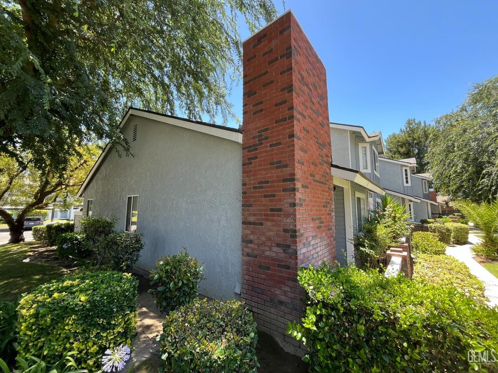 Photo of 2600 Brookside Drive #52, Bakersfield, CA 93311 (MLS # 202607167)