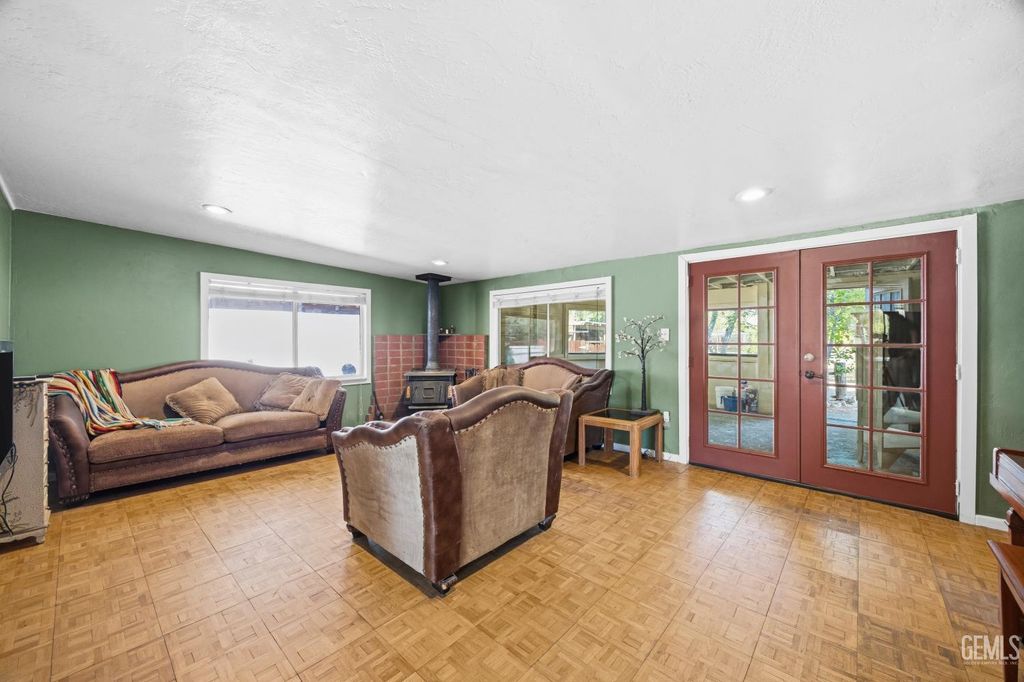 Photo of 15191 Sage Lane, Weldon, CA 93283 (MLS # 202604772)