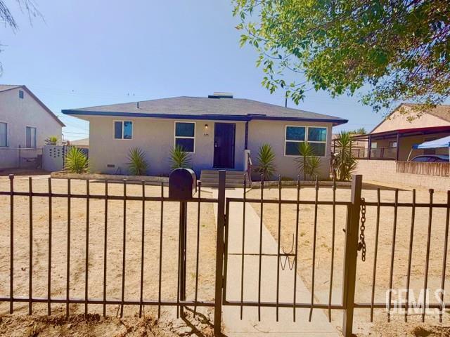 Photo of 307 Donna Avenue, Bakersfield, CA 93304 (MLS # 202609983)
