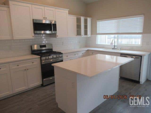 Photo of 9029 Brook Shadow Way, Shafter, CA 93263 (MLS # 202605875)