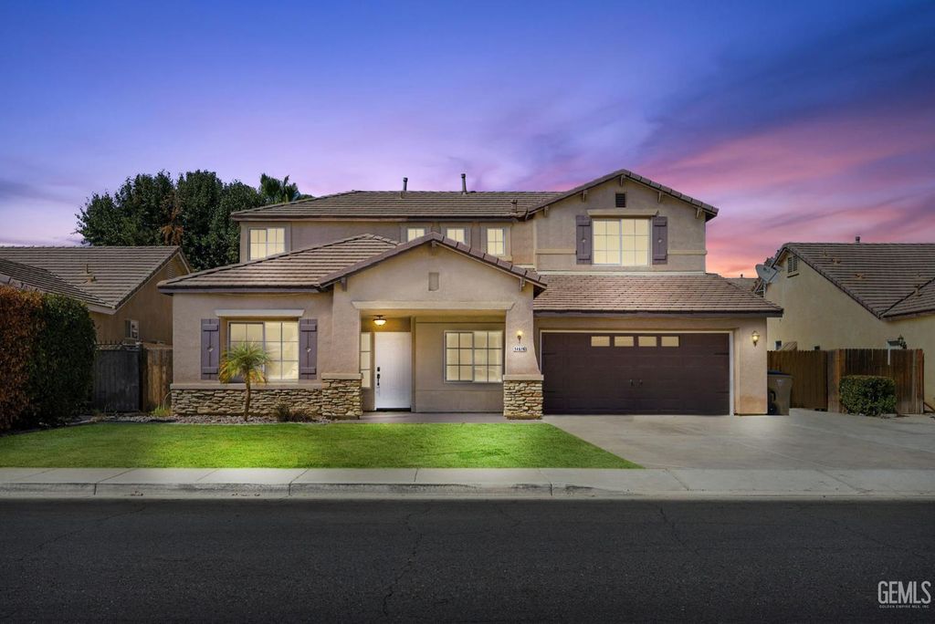 Photo of 14616 Tralee Drive, Bakersfield, CA 93314 (MLS # 202511164)