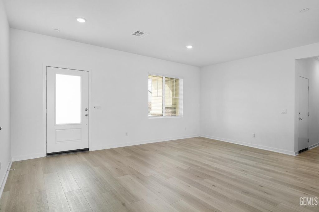 Photo of 8401 Seth Alexander Way, Bakersfield, CA 93306 (MLS # 202511005)