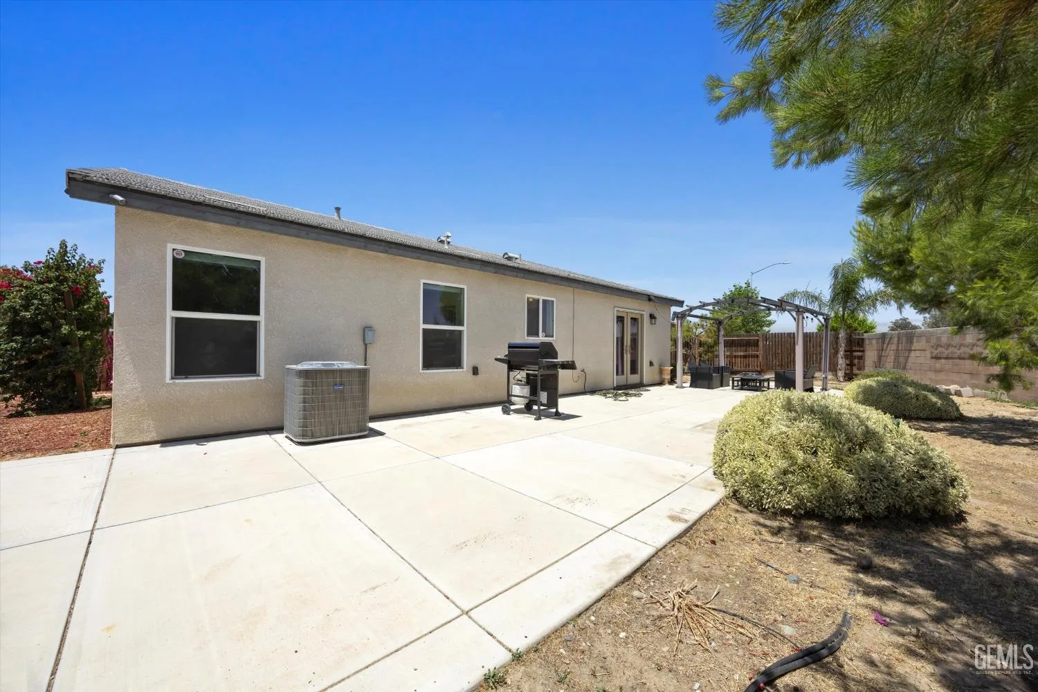 Bakersfield, California 93313, United States, 4 Bedrooms Bedrooms, ,2 BathroomsBathrooms,Residential,Active,146953