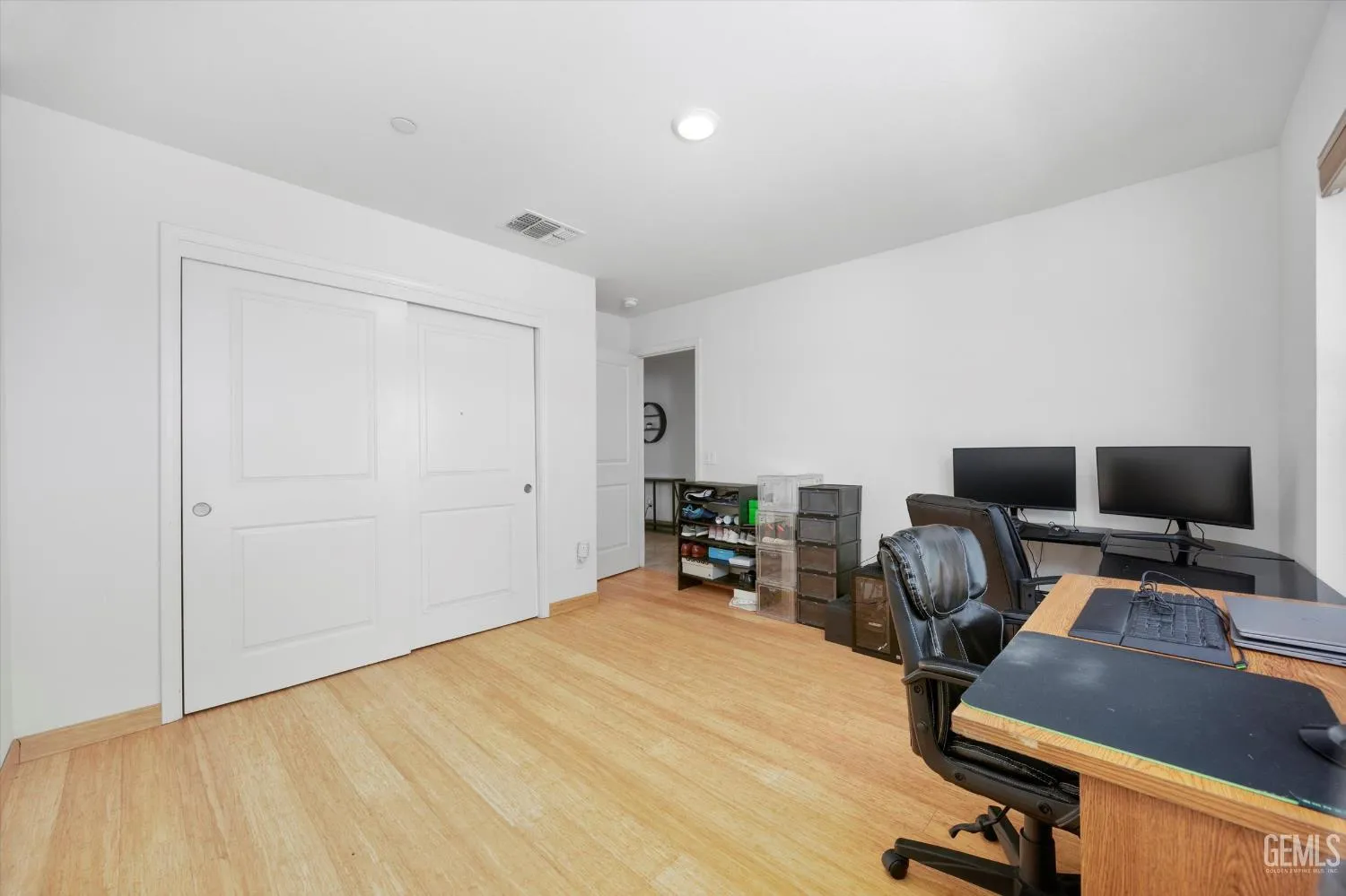 Bakersfield, California 93313, United States, 4 Bedrooms Bedrooms, ,2 BathroomsBathrooms,Residential,Active,146953