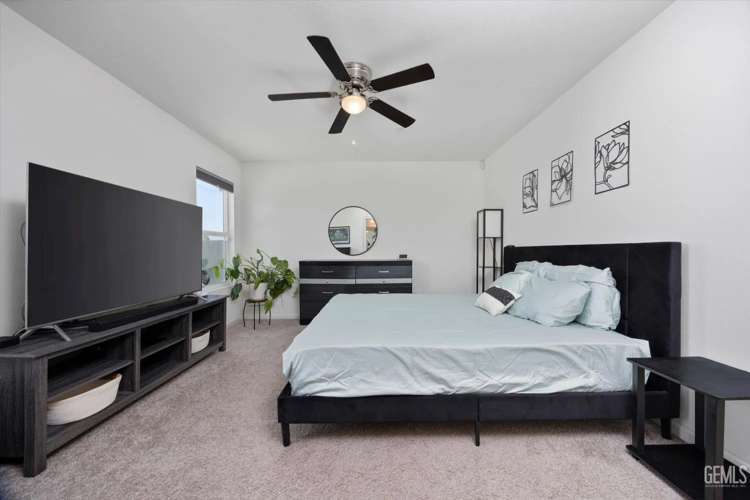 Bakersfield, California 93313, United States, 4 Bedrooms Bedrooms, ,2 BathroomsBathrooms,Residential,Active,146953