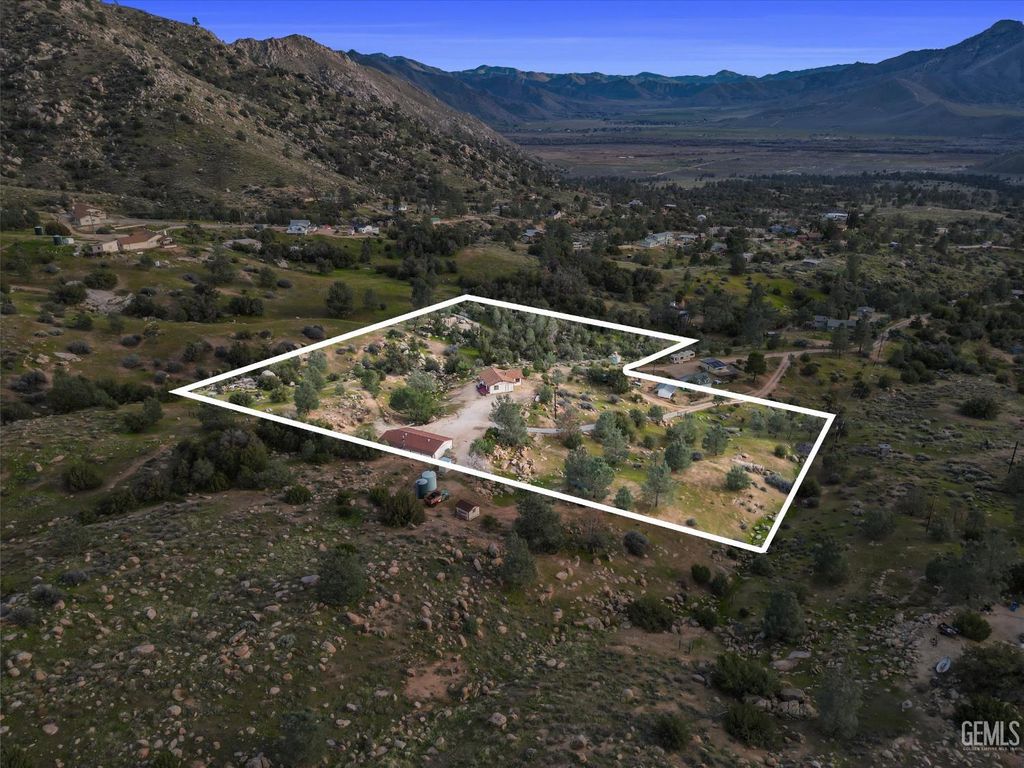 Photo of 9990 Fay Ranch Road, Weldon, CA 93283 (MLS # 202600798)