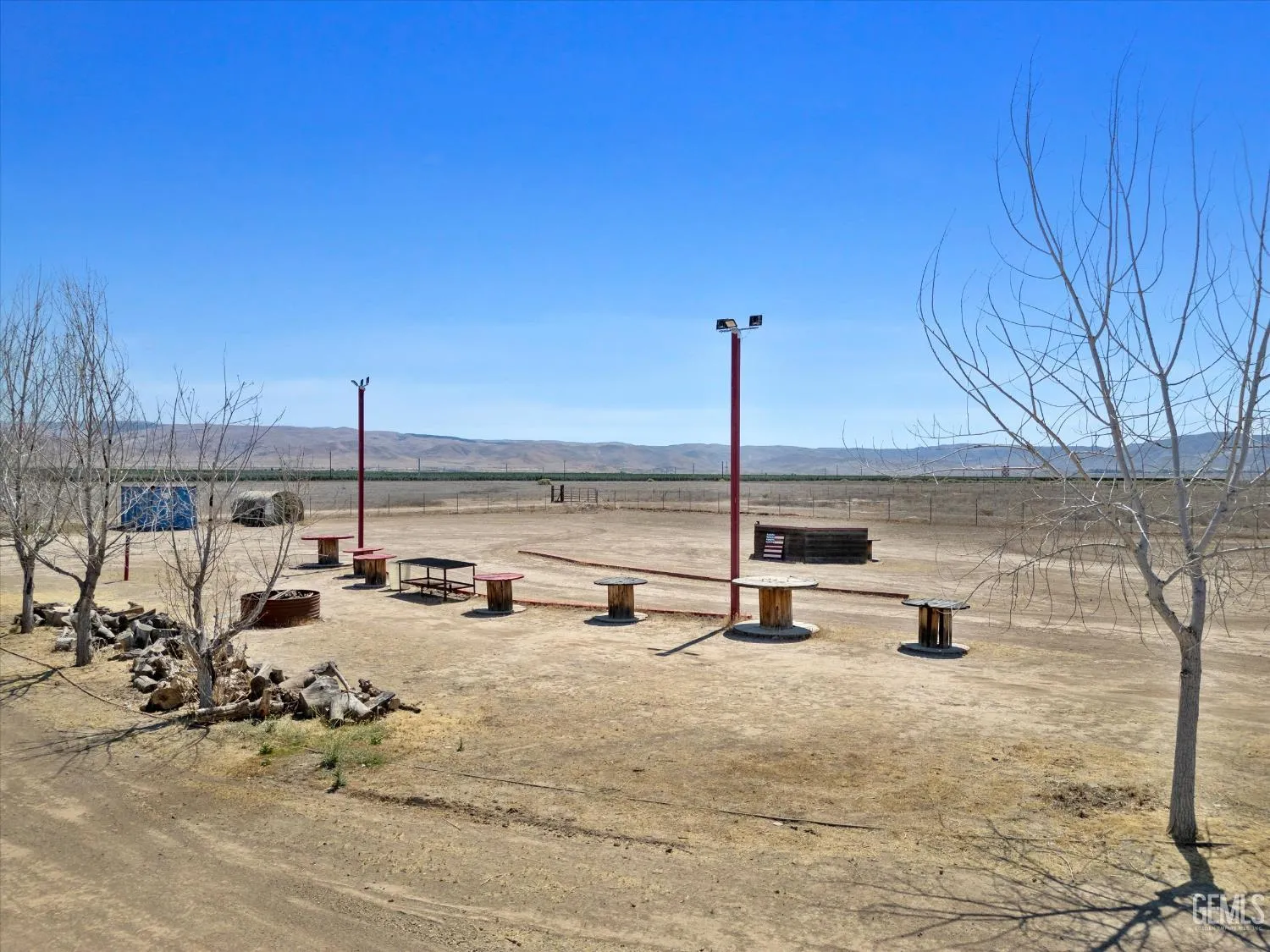 Maricopa, California 93252, United States, 5 Bedrooms Bedrooms, ,3 BathroomsBathrooms,Residential,Active,166164