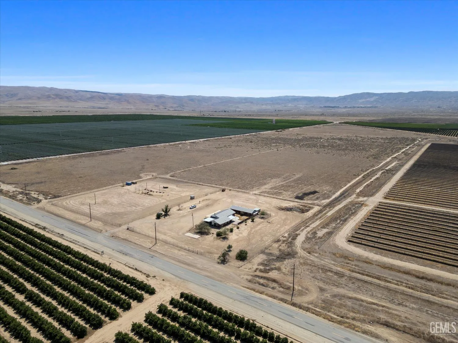 Maricopa, California 93252, United States, 5 Bedrooms Bedrooms, ,3 BathroomsBathrooms,Residential,Active,166164