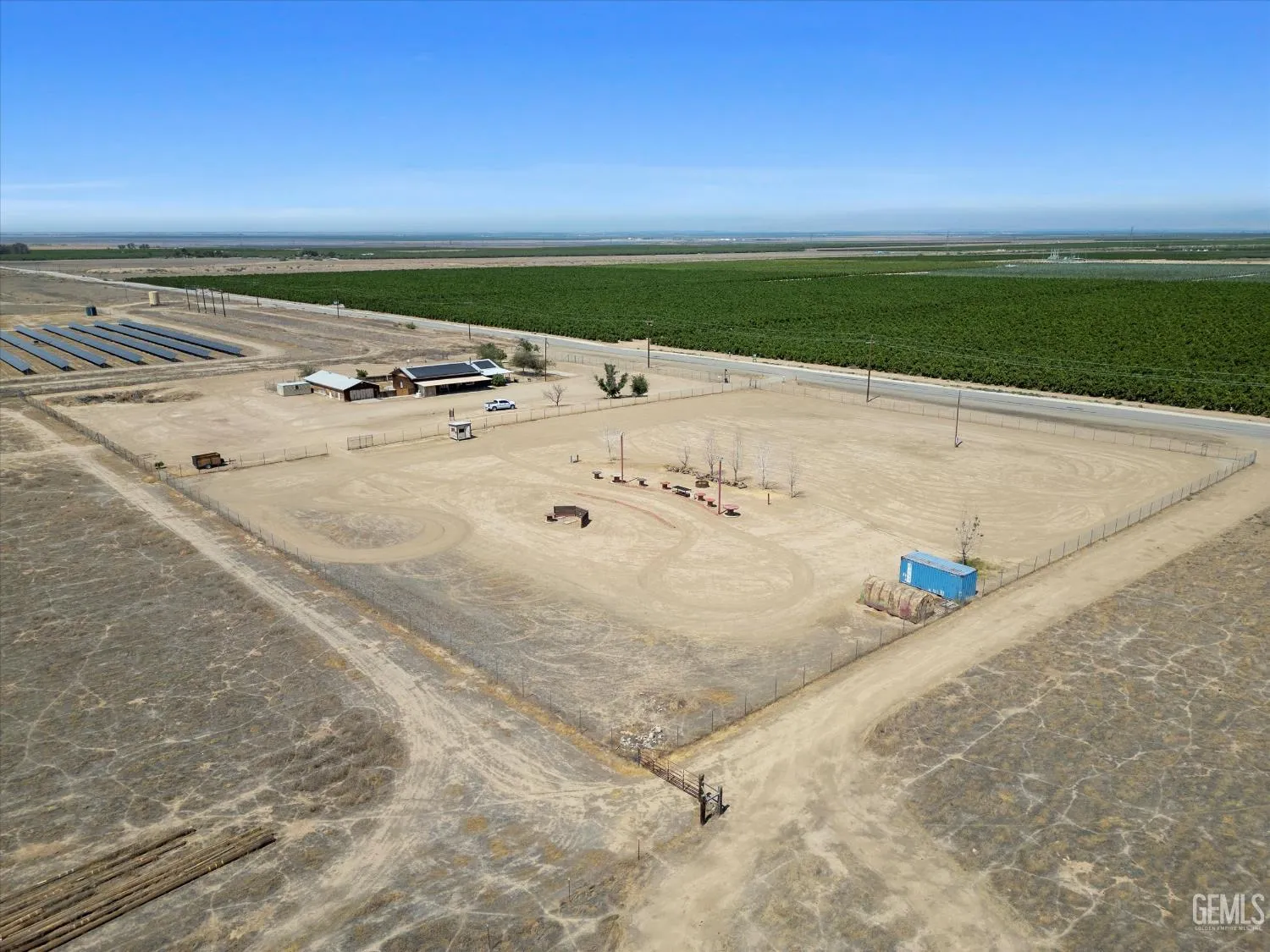 Maricopa, California 93252, United States, 5 Bedrooms Bedrooms, ,3 BathroomsBathrooms,Residential,Active,166164