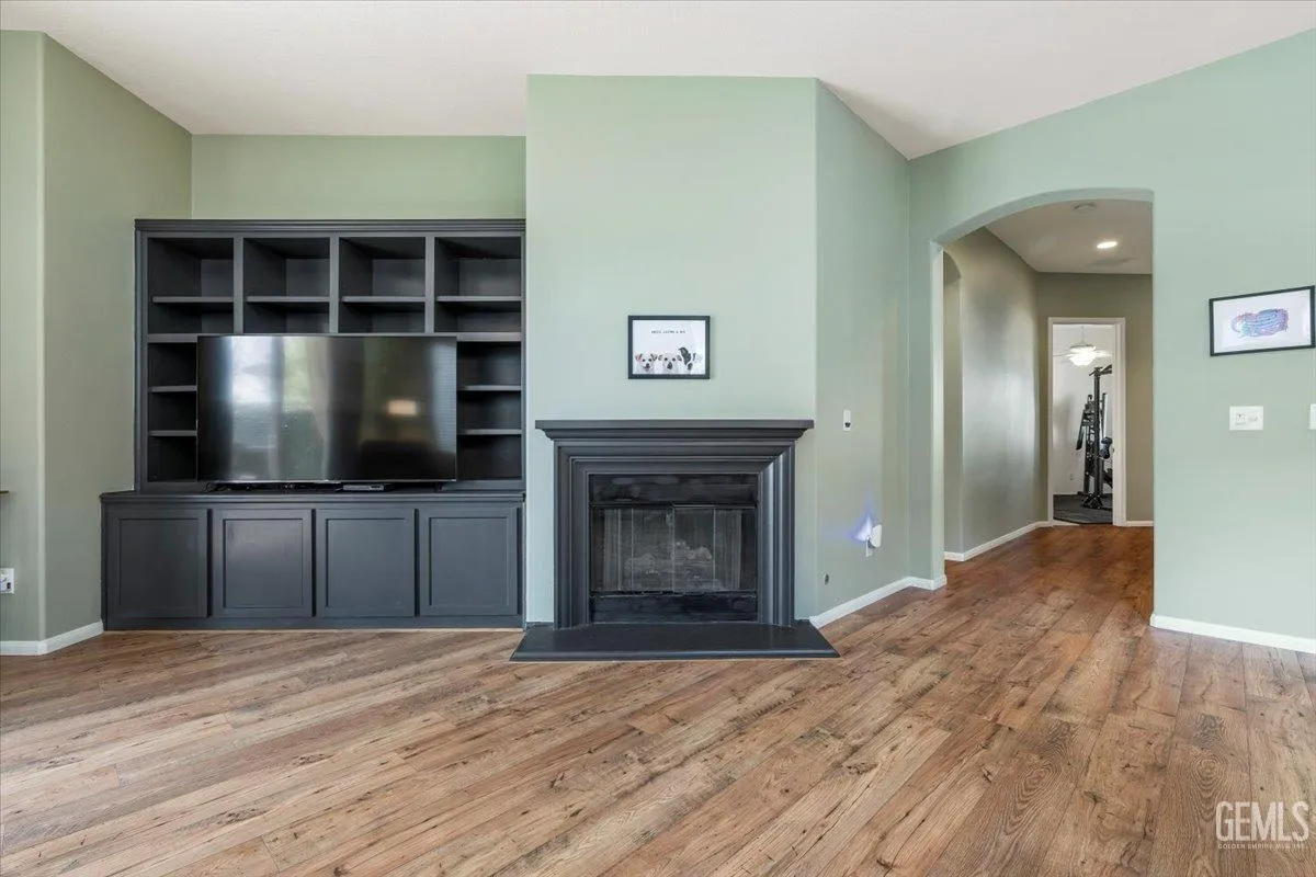 Bakersfield, California 93306, United States, 2 Bedrooms Bedrooms, ,2 BathroomsBathrooms,Residential,Active,4749