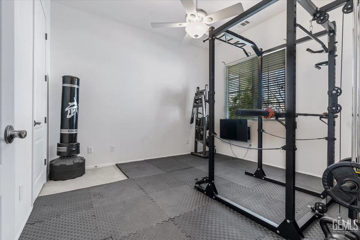 Bakersfield, California 93306, United States, 2 Bedrooms Bedrooms, ,2 BathroomsBathrooms,Residential,Active,4749